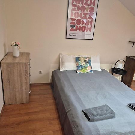 Central Apartment At Nagymezo Street Budapest Luaran gambar