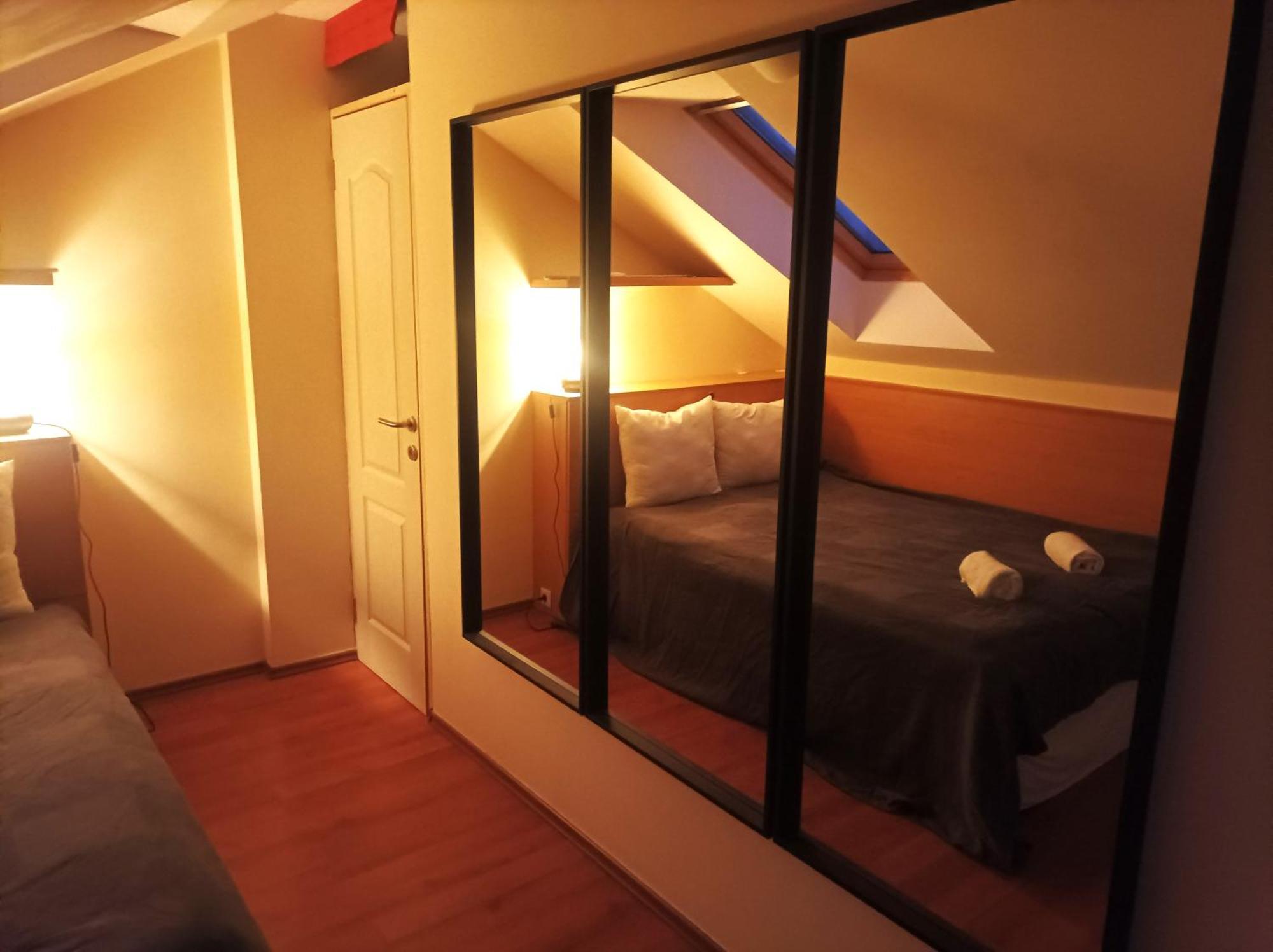 Central Apartment At Nagymezo Street Budapest Luaran gambar