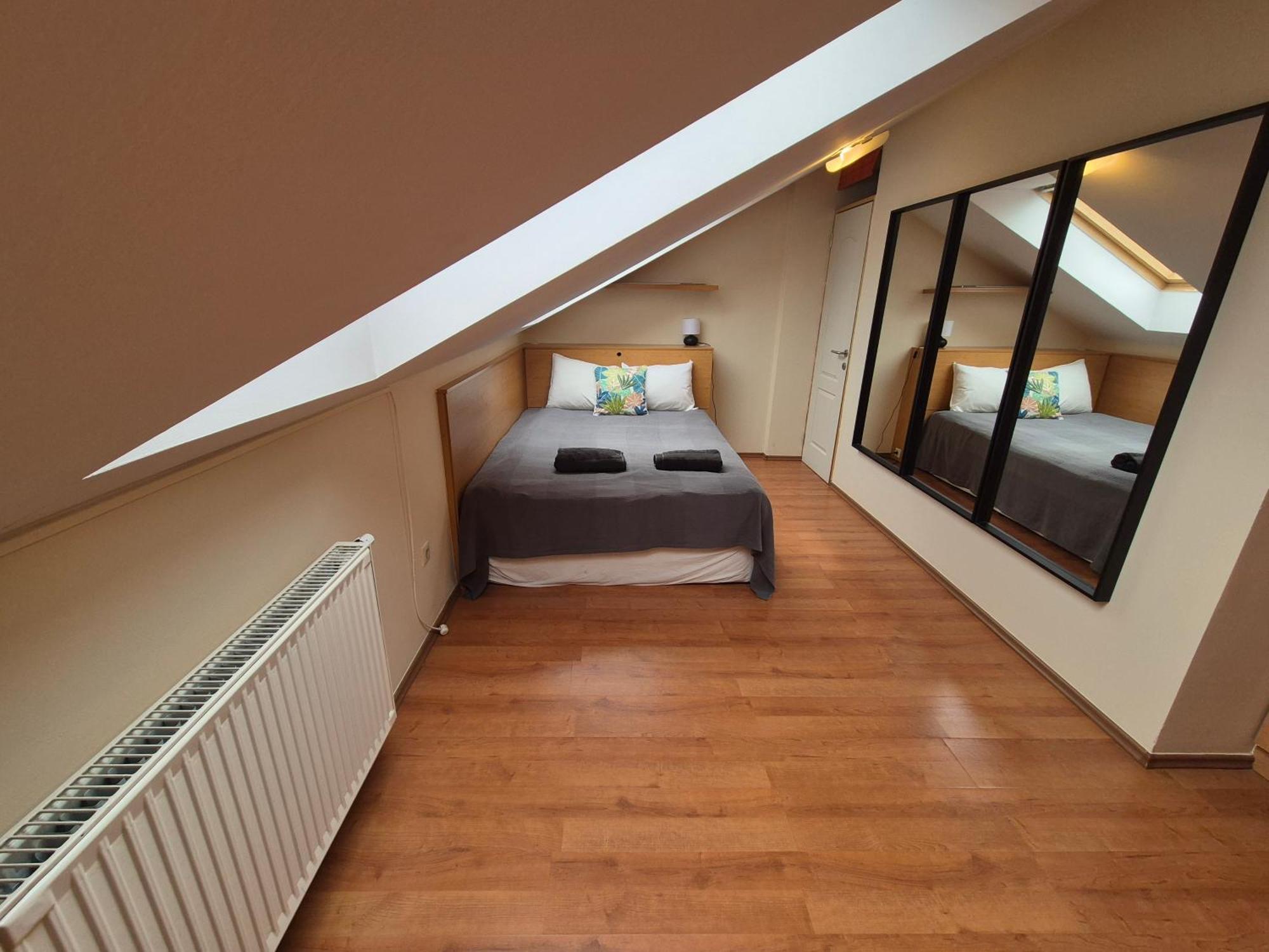 Central Apartment At Nagymezo Street Budapest Luaran gambar