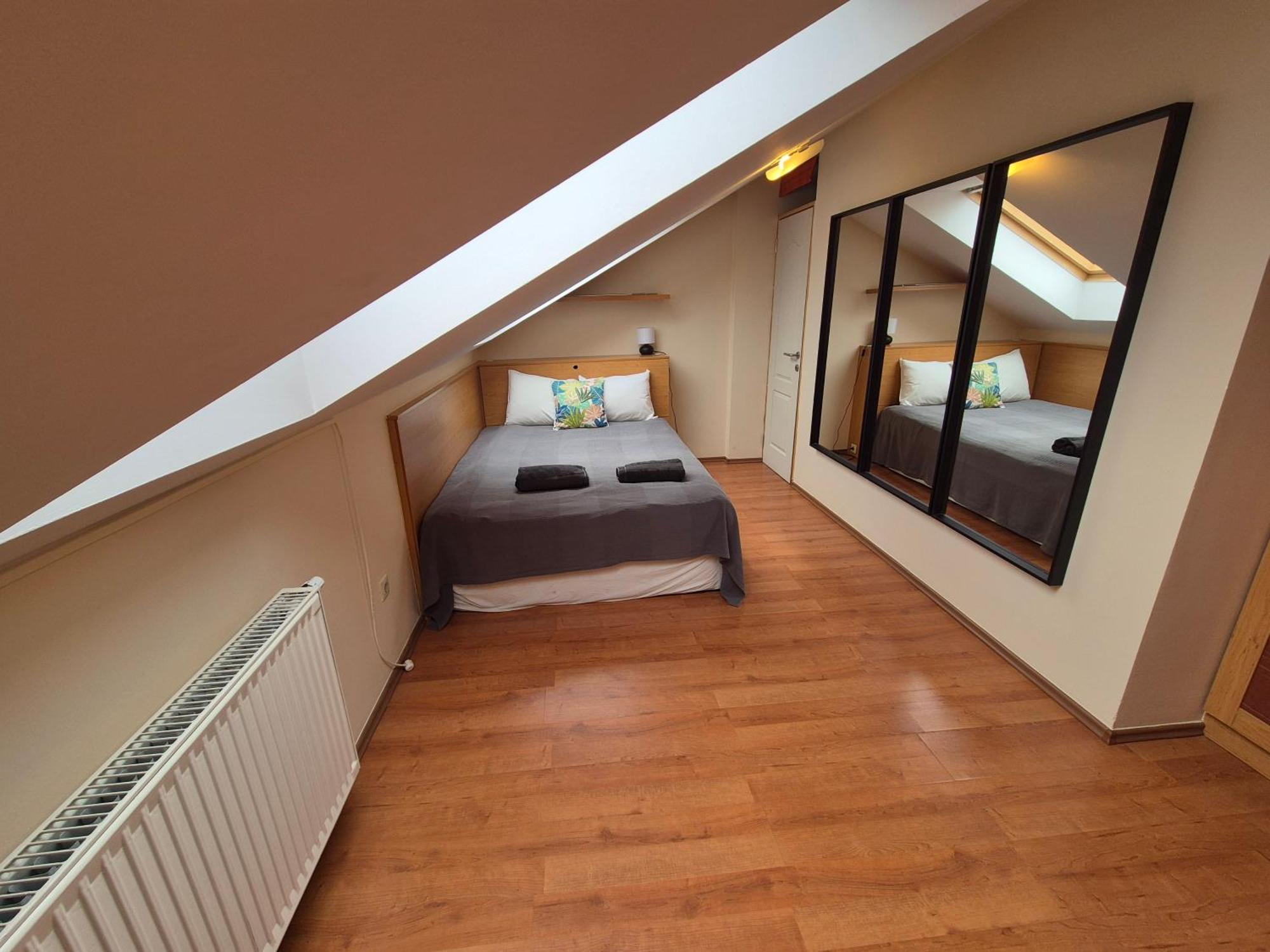 Central Apartment At Nagymezo Street Budapest Luaran gambar